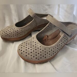 Women’s Rialto Mule Clog Slip On Comfort Maryjane Style Shoe Size 9